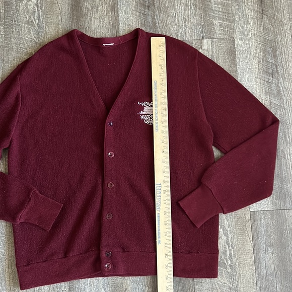 Vintage Mississippi Queen Maroon Cardigan Sweater Medium - Picture 4 of 6